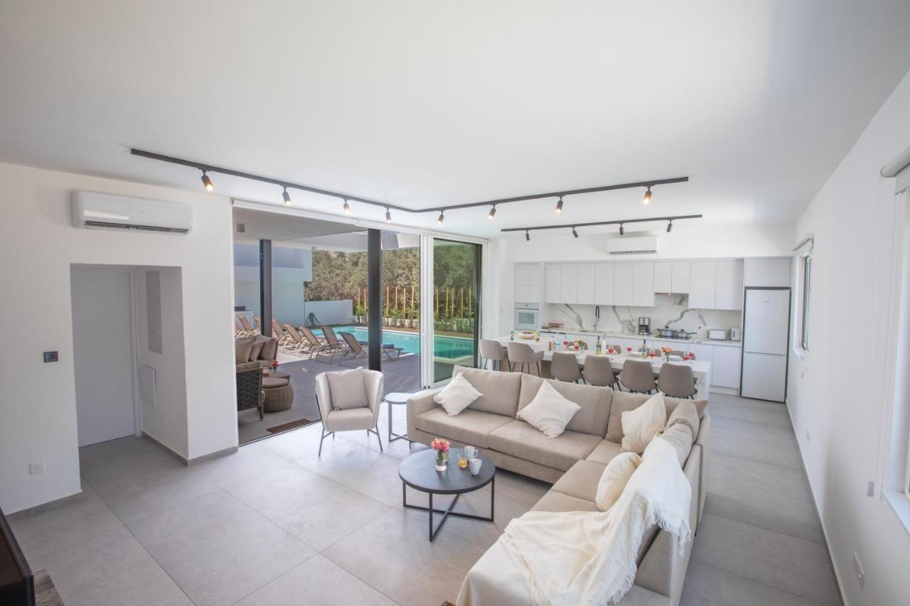 Kube Luxury Villas أيا نابا المظهر الخارجي الصورة